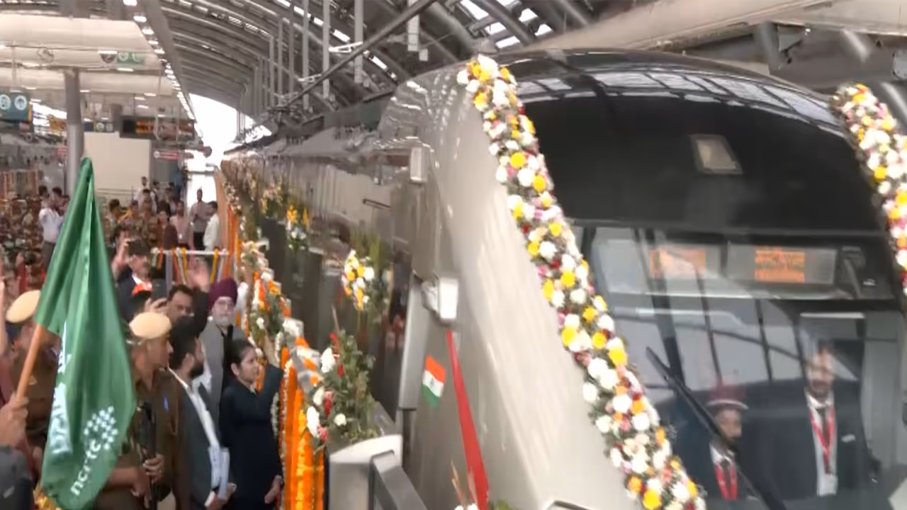 Newly inaugurated RRTS at Sarai Kale Khan Namo Bharat Metro Station (Photo/ANI) Newly inaugurated RRTS at Sarai Kale Khan Namo Bharat Metro Station (Photo/ANI)