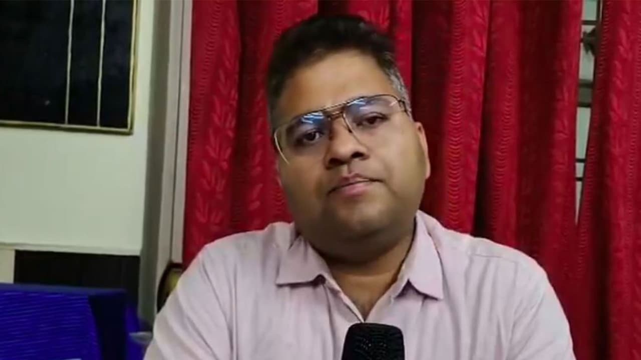 District Magistrate Vishal Mishra (Photo/ANI) District Magistrate Vishal Mishra (Photo/ANI)