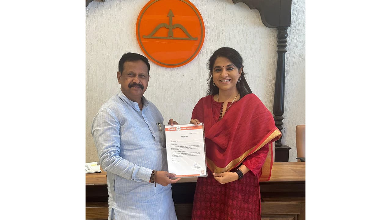 Shiv Sena leader Shaina NC (Photo/@ShainaNC) Shiv Sena leader Shaina NC (Photo/@ShainaNC)