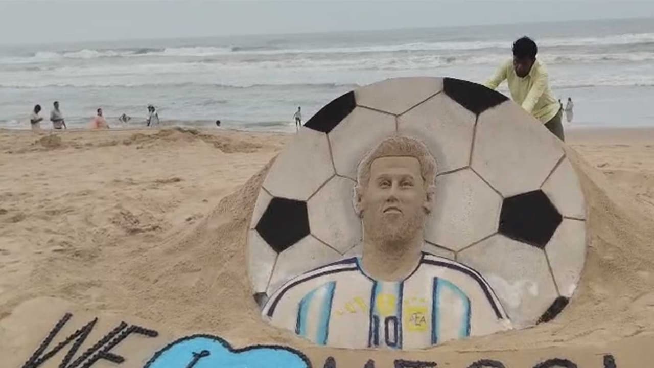 A Lionel Messi sand sculpture created by Sudarsan Pattnaik (Photo: ANI) A Lionel Messi sand sculpture created by Sudarsan Pattnaik (Photo: ANI)