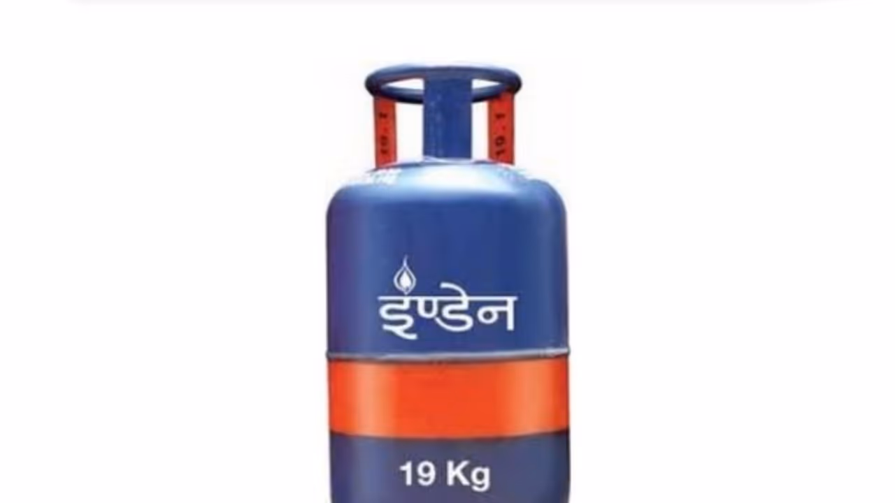 Commerical cylinder (File Photo/ANI) Commerical cylinder (File Photo/ANI)