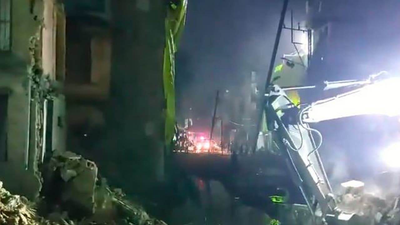 A three storey building collapses near Gebi Hanuman Temple in Ujjain on Monday evening. (Photo/ANI) A three storey building collapses near Gebi Hanuman Temple in Ujjain on Monday evening. (Photo/ANI)