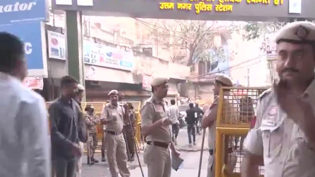 Delhi Police near Uttam Nagar East metro station (Photo/ANI) Delhi Police near Uttam Nagar East metro station (Photo/ANI)