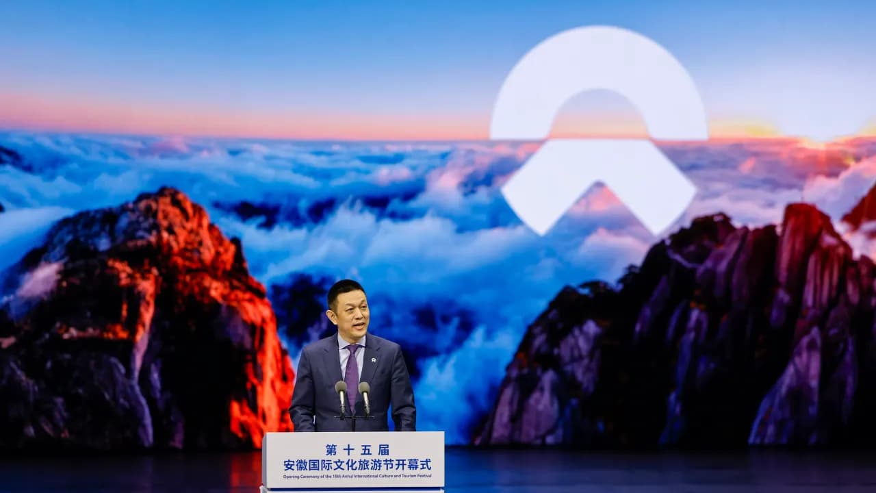 https://stocktwits.com/news articles/markets/equity/nio stock slips despite geely deal ceo automakers stop duplicating swap networks/cZMmpg7RBXw https://stocktwits.com/news articles/markets/equity/nio stock slips despite geely deal ceo automakers stop duplicating swap networks/cZMmpg7RBXw