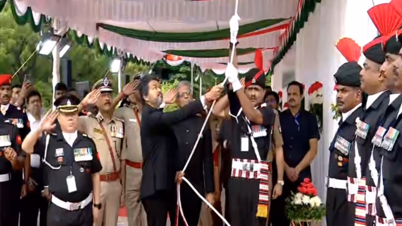 TN CM C Joseph Vijay hoists Tricolour flag (Photo/ANI) TN CM C Joseph Vijay hoists Tricolour flag (Photo/ANI)