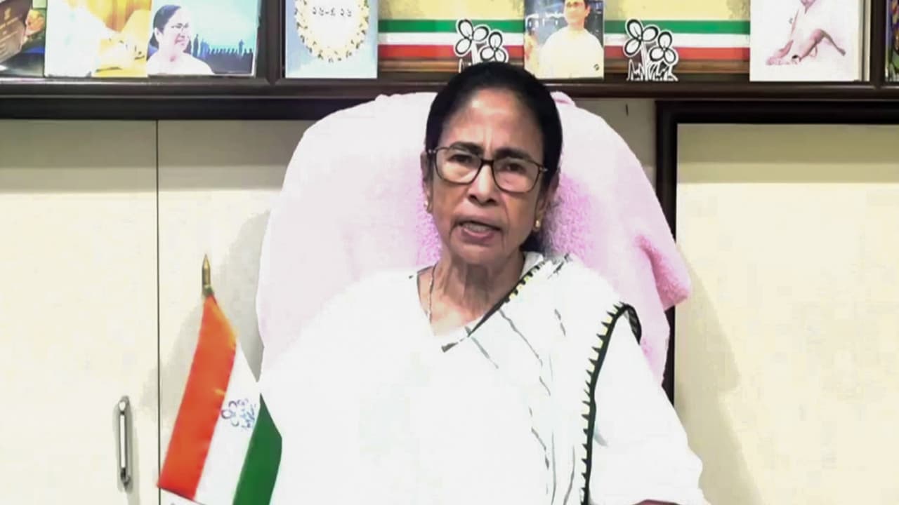 TMC chief Mamata Banerjee (File photo/ANI) TMC chief Mamata Banerjee (File photo/ANI)