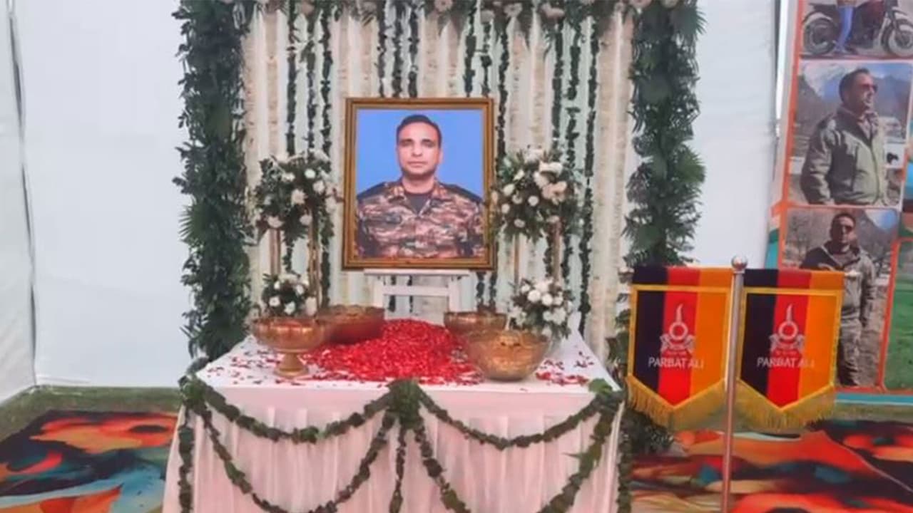 19 Rashtriya Rifles commemorates Operation Gadol 4th anniversary (Photo/ANI) 19 Rashtriya Rifles commemorates Operation Gadol 4th anniversary (Photo/ANI)