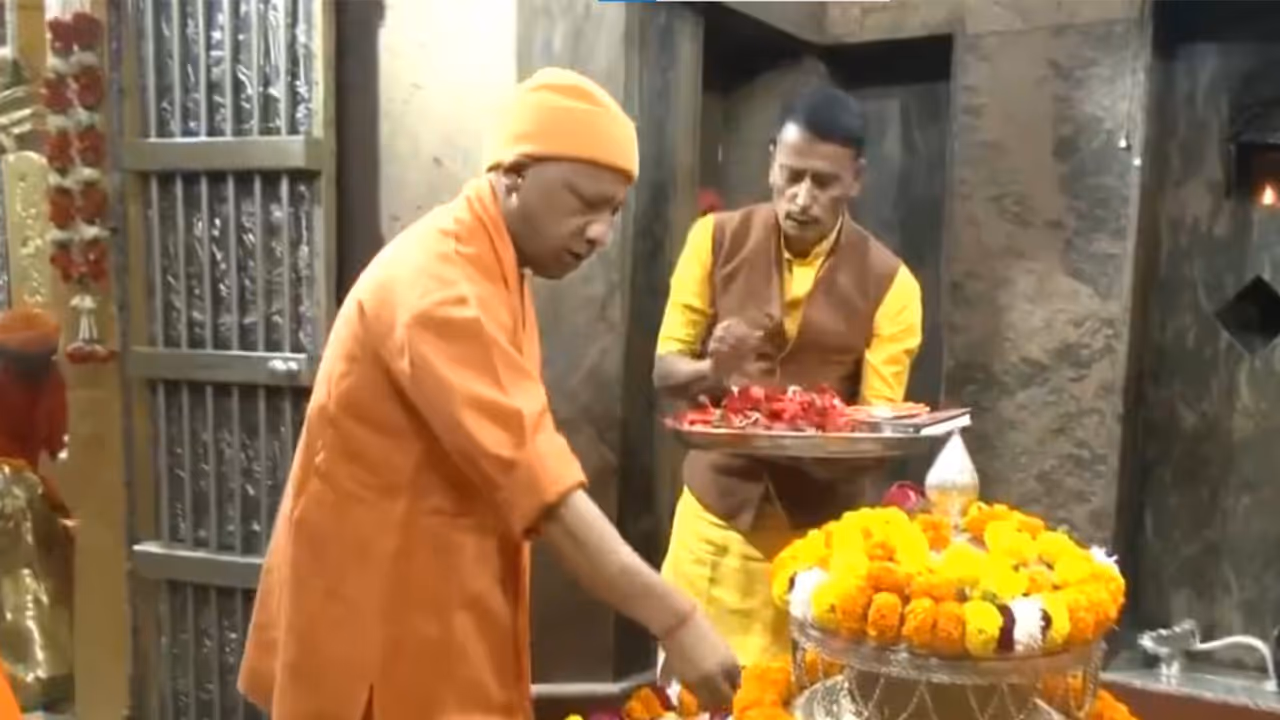 UP CM Yogi Adityanath offers prayer at Maa Pateshwari temple in Balrampur. (Photo/ANI)