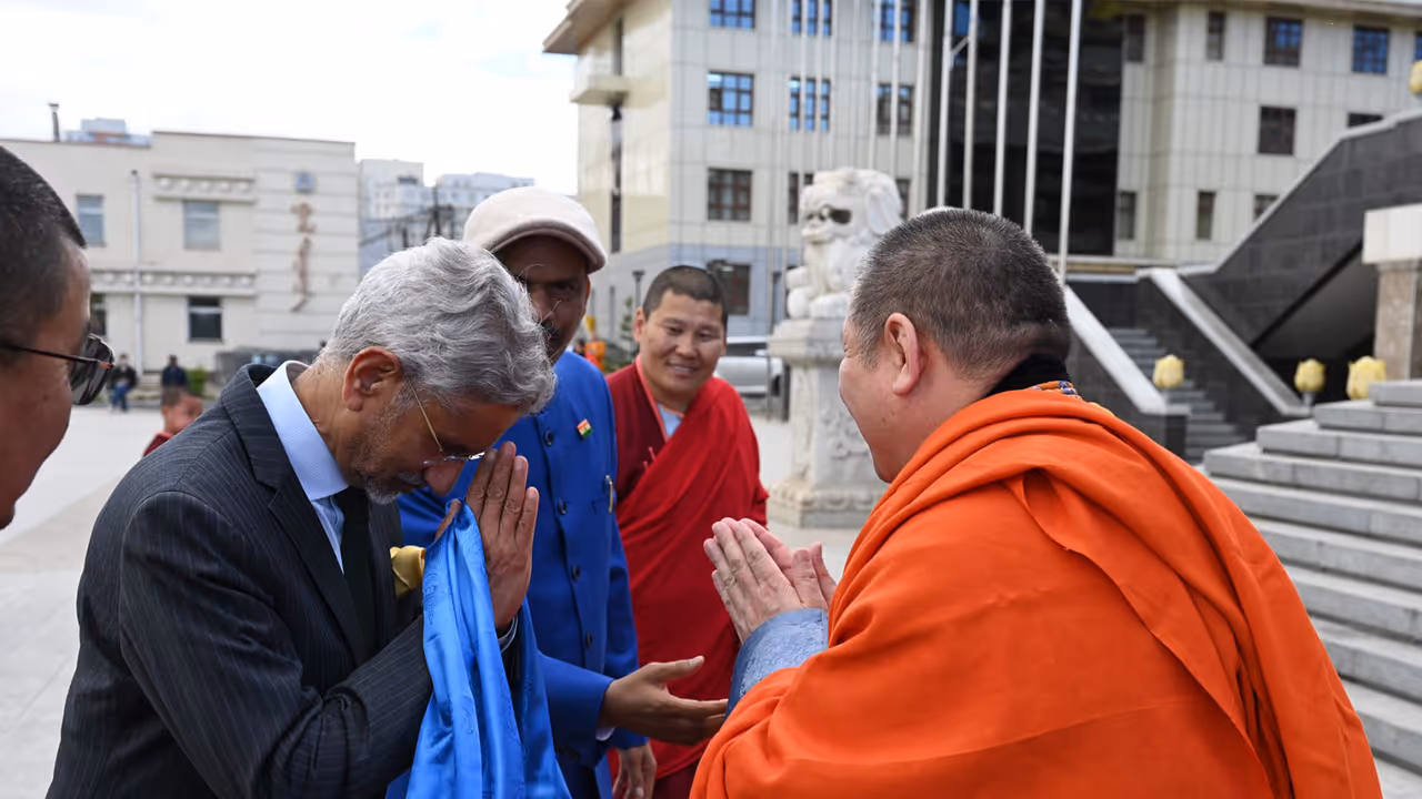 External Affairs Minister S Jaishankar at the Gandan Monastery in Ulaanbaatar (Photo/ X@DrSJaishankar) External Affairs Minister S Jaishankar at the Gandan Monastery in Ulaanbaatar (Photo/ X@DrSJaishankar)