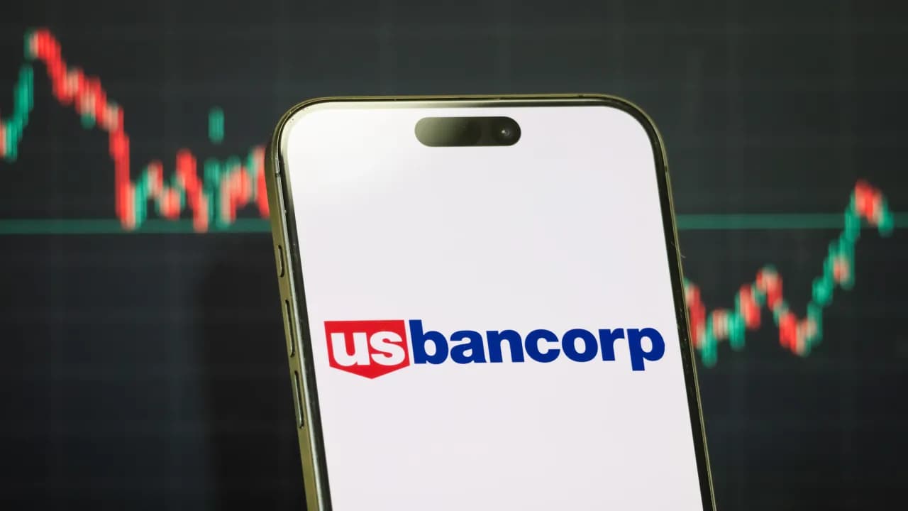 https://stocktwits.com/news articles/markets/equity/us bancorp resumes bitcoin custody for institutional clients/chwTUUhRd8N https://stocktwits.com/news articles/markets/equity/us bancorp resumes bitcoin custody for institutional clients/chwTUUhRd8N