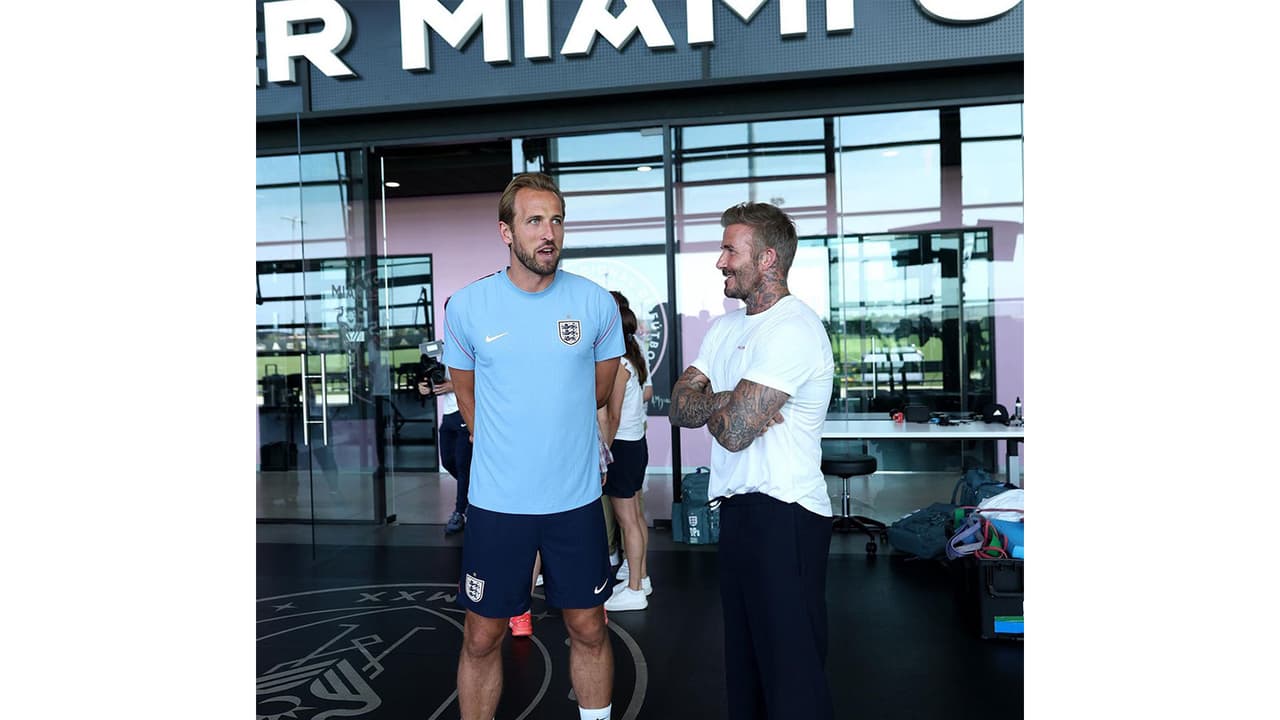 Harry Kane (L) and David Beckham (R). (Photo: X/@England) Harry Kane (L) and David Beckham (R). (Photo: X/@England)