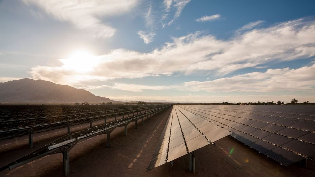 https://stocktwits.com/news articles/markets/equity/fslr stock hits fresh 52 week low as target cuts slower booking visibility weigh peers enphase solar edge also down/cZMJX4wRB9x https://stocktwits.com/news articles/markets/equity/fslr stock hits fresh 52 week low as target cuts slower booking visibility weigh peers enphase solar edge also down/cZMJX4wRB9x