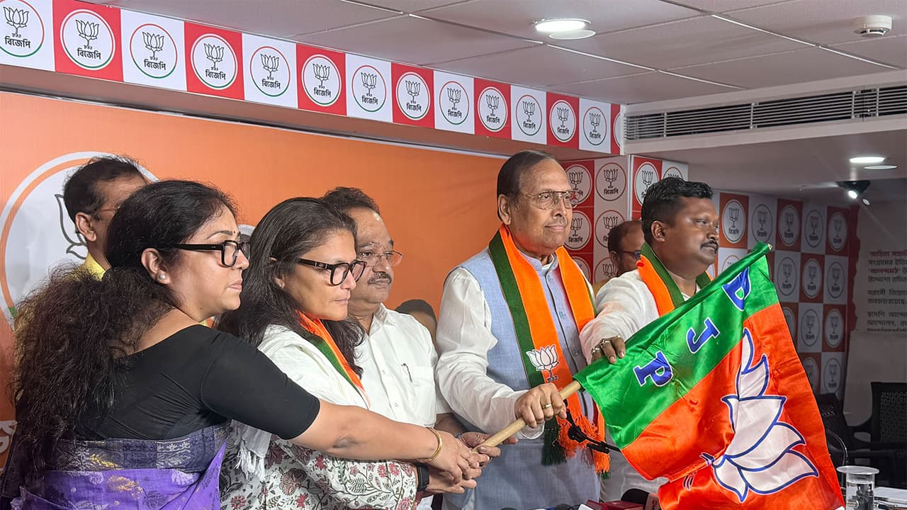 Former Trinamool Congress (TMC) Rajya Sabha MPs join BJP (Photo/ANI) Former Trinamool Congress (TMC) Rajya Sabha MPs join BJP (Photo/ANI)