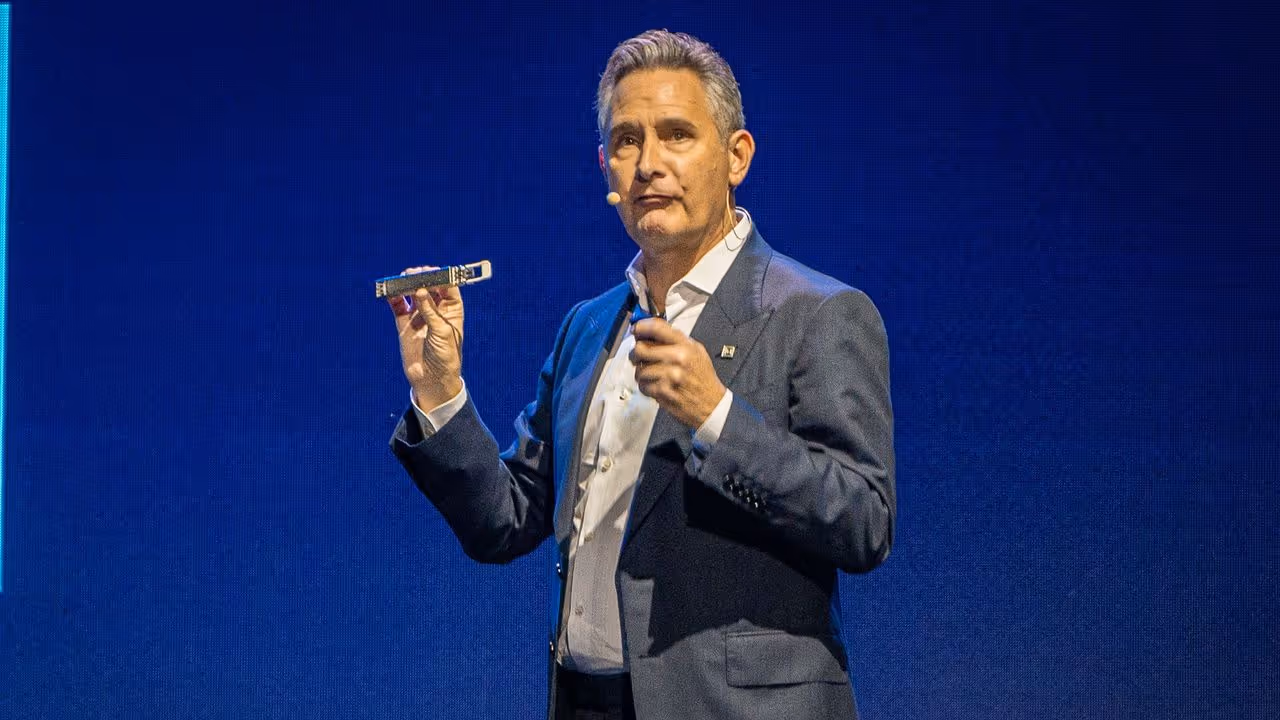 https://stocktwits.com/news articles/markets/equity/mrvl stock keeps climbing as ceo shrugs off qualcomm amazon threat we are the switzerland of this entire market/cZtepzKRJyj https://stocktwits.com/news articles/markets/equity/mrvl stock keeps climbing as ceo shrugs off qualcomm amazon threat we are the switzerland of this entire market/cZtepzKRJyj