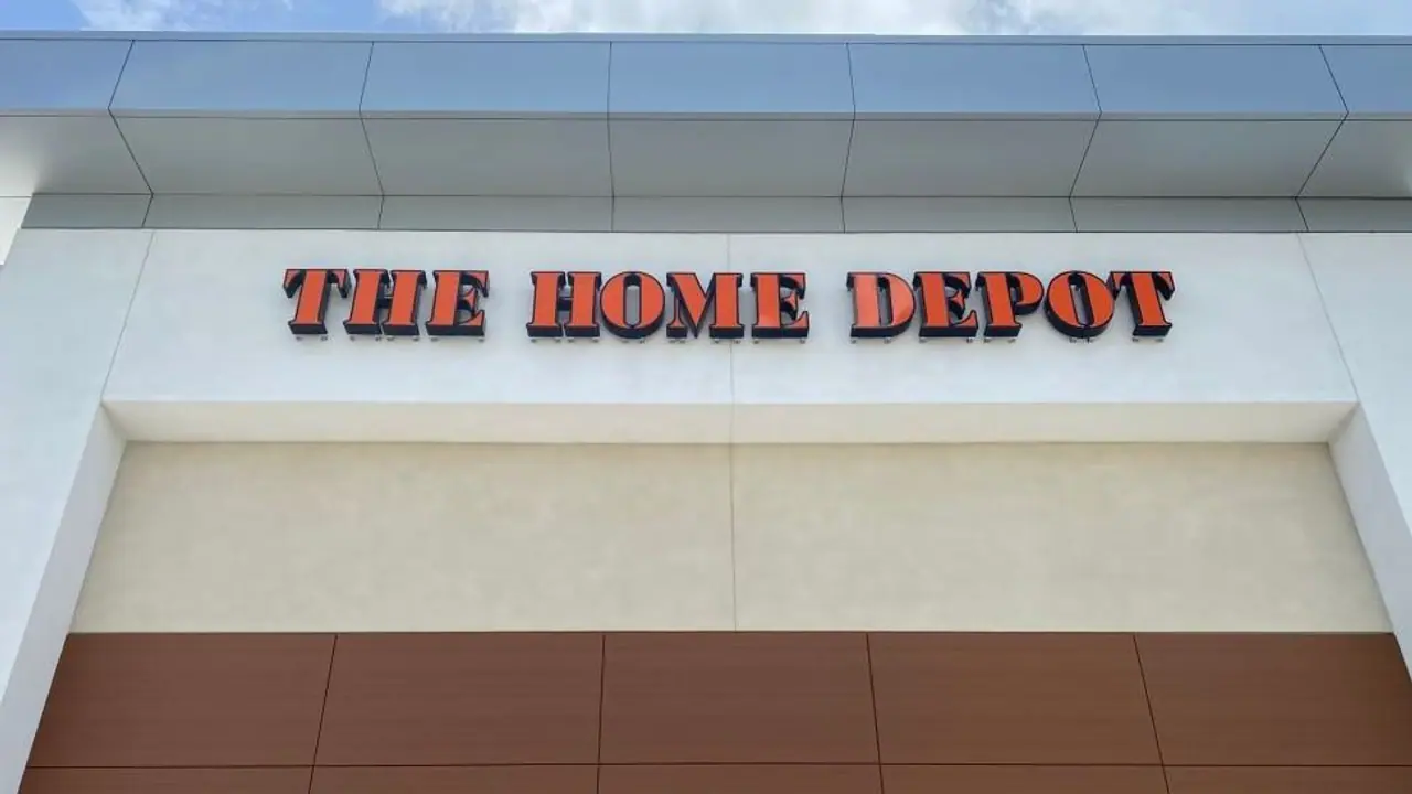 Home Depot Stock Rises On Q4 Earnings Beat Despite Uncertain Macro Conditions: Retail’s Extremely Bullish Home Depot Stock Rises On Q4 Earnings Beat Despite Uncertain Macro Conditions: Retail’s Extremely Bullish
