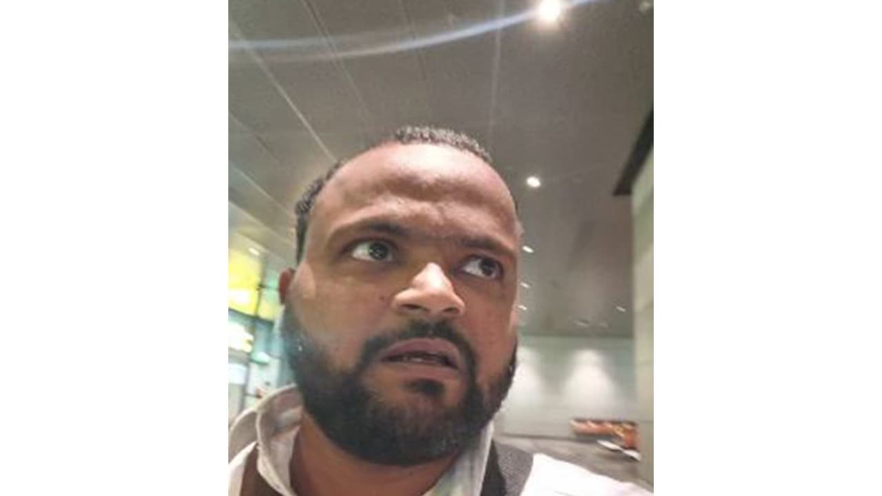 Shibu Khan, returing from Qatar with Embassy's help (Photo/ANI) Shibu Khan, returing from Qatar with Embassy's help (Photo/ANI)