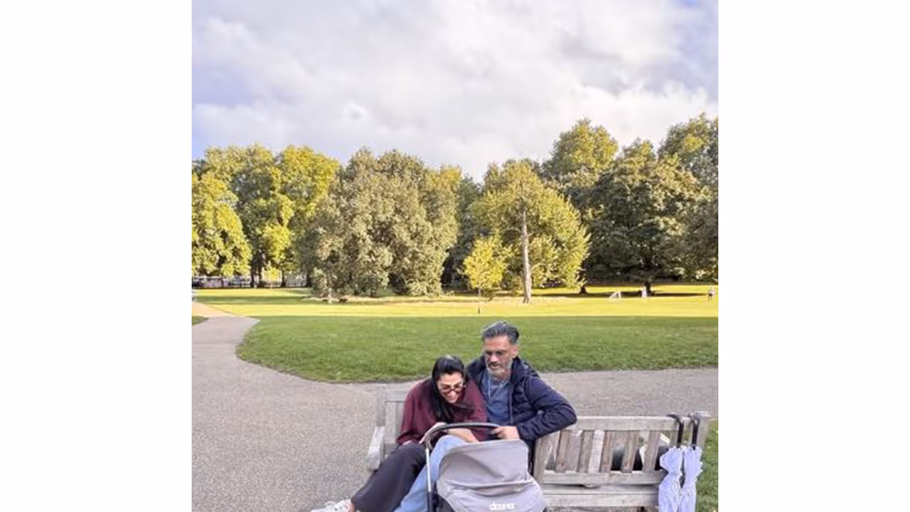 Suniel Shetty and his wife Mana (Image source: Suniel's Instagram) Suniel Shetty and his wife Mana (Image source: Suniel's Instagram)