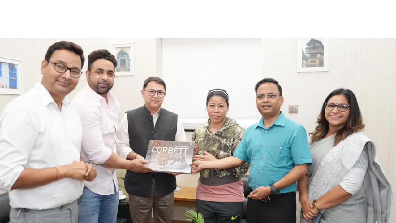 Mary Kom meets Uttarakhand CM’s Principal Secretary. (Photo/ANI) Mary Kom meets Uttarakhand CM’s Principal Secretary. (Photo/ANI)