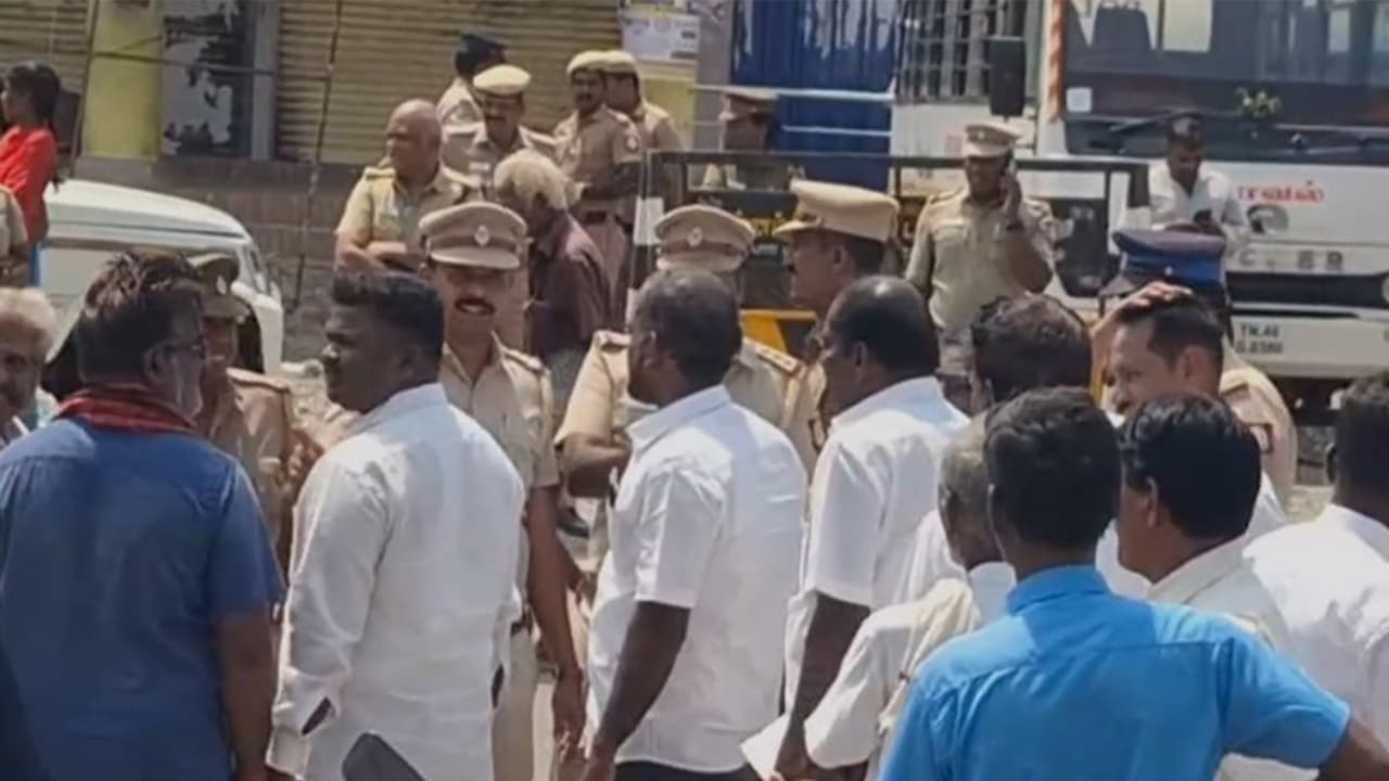 Police personnel in Perambalur after VCK and DMK clash (Photo/ANI) Police personnel in Perambalur after VCK and DMK clash (Photo/ANI)