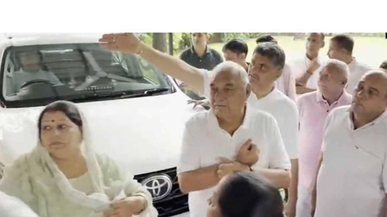 Haryana Congress leaders, including MLAs and MPs, gather at the residence of senior party leader Bhupinder Singh Hooda (Photo/ANI) Haryana Congress leaders, including MLAs and MPs, gather at the residence of senior party leader Bhupinder Singh Hooda (Photo/ANI)