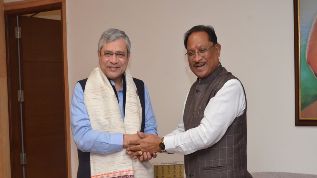 Chhattisgarh CM Vishnu Deo Sai meets Railway Minister Ashwini Vaishnaw (Photo/CMO) Chhattisgarh CM Vishnu Deo Sai meets Railway Minister Ashwini Vaishnaw (Photo/CMO)