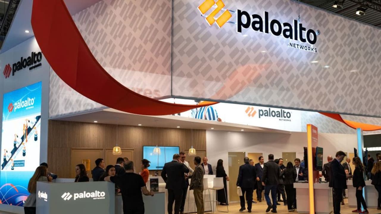 Palo Alto Stock’s Retail Followers Cheer New NHL Partnership, But Shares Slip Amid Tech Sell Off Palo Alto Stock’s Retail Followers Cheer New NHL Partnership, But Shares Slip Amid Tech Sell Off