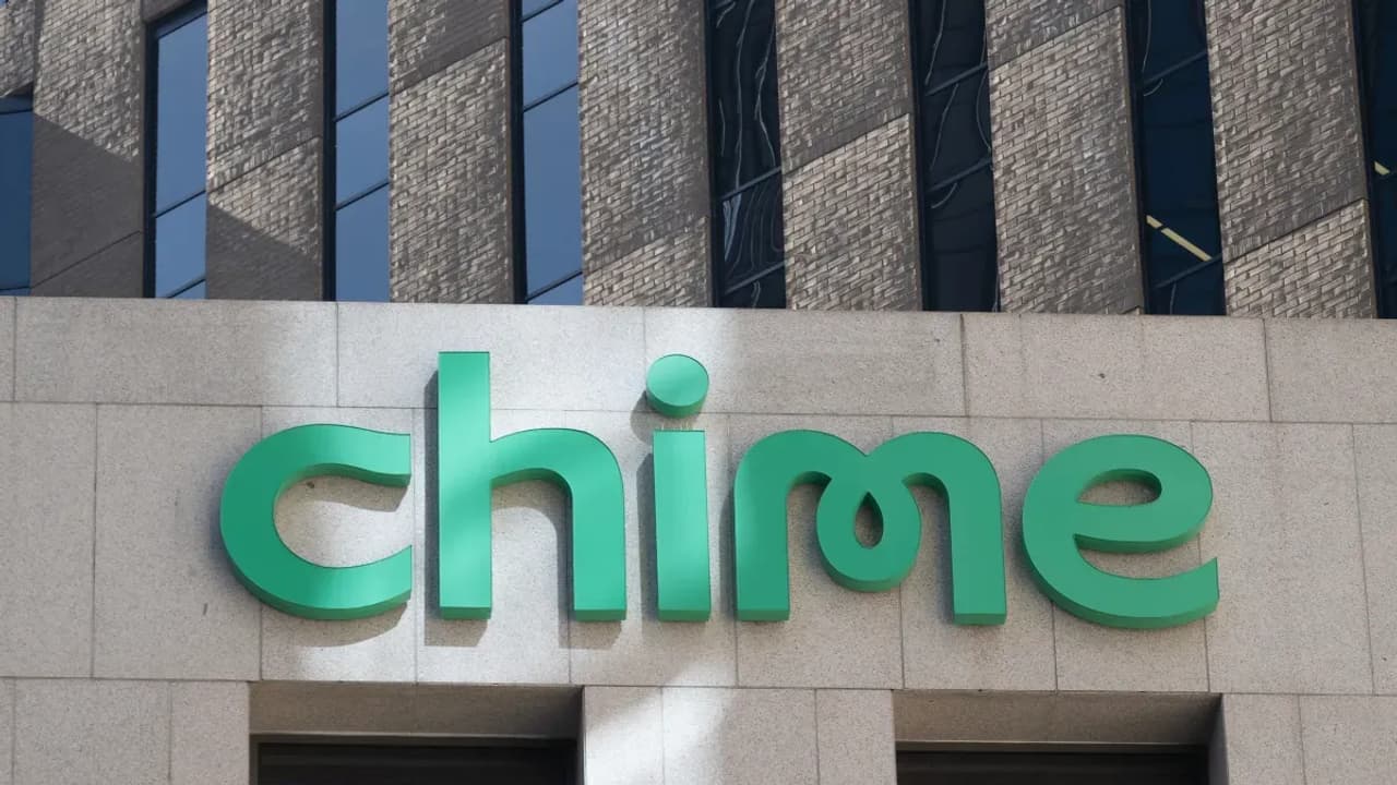 https://stocktwits.com/news articles/markets/equity/chime stock surges 59 percent in nasdaq debut valuation climbs to 18 b/chlg4ZlRRGJ https://stocktwits.com/news articles/markets/equity/chime stock surges 59 percent in nasdaq debut valuation climbs to 18 b/chlg4ZlRRGJ
