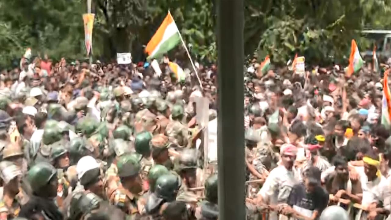 Visual from Vidhan Sabha gherao march in Jharkhand (Photo/ANI) Visual from Vidhan Sabha gherao march in Jharkhand (Photo/ANI)