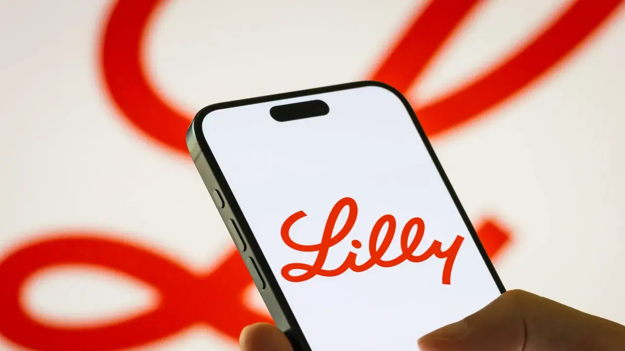 https://stocktwits.com/news articles/markets/equity/eli lilly steps up retatrutide crackdown with six new lawsuits cmo hyman says drug sold in black market is not a medicine/cZo8cvERJgr https://stocktwits.com/news articles/markets/equity/eli lilly steps up retatrutide crackdown with six new lawsuits cmo hyman says drug sold in black market is not a medicine/cZo8cvERJgr