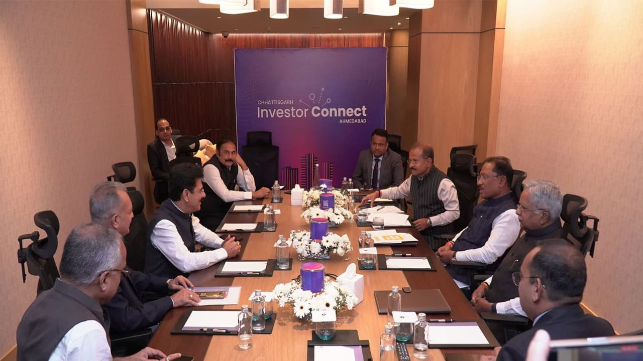 Investor Connect program held in Ahmedabad (Photo/ Chhattisgarh CMO)