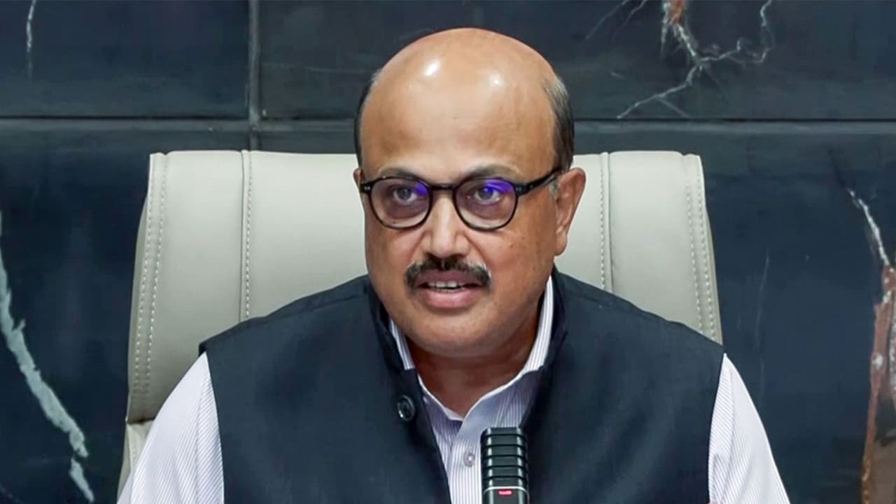Union Commerce Secretary Rajesh Agrawal (File photo/ANI) Union Commerce Secretary Rajesh Agrawal (File photo/ANI)