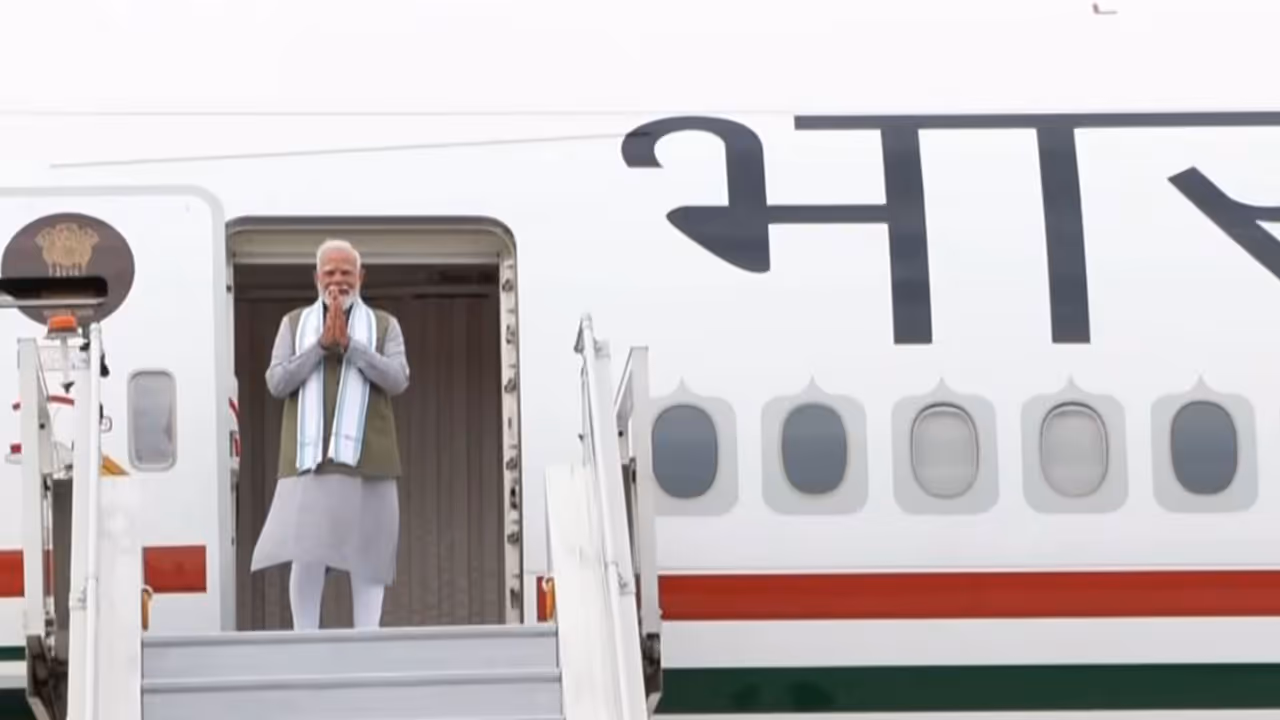 PM Modi embarks for visit to France and Slovakia (Photo/ANI) PM Modi embarks for visit to France and Slovakia (Photo/ANI)
