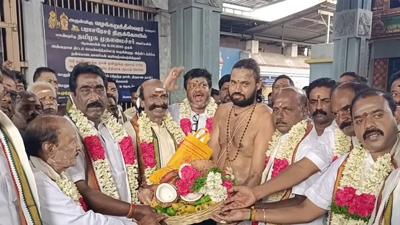 AIADMK cadres celebrate Edappadi K. Palaniswami’s 72nd birthday with temple rituals In Kanchipuram (Photo/ANI) AIADMK cadres celebrate Edappadi K. Palaniswami’s 72nd birthday with temple rituals In Kanchipuram (Photo/ANI)