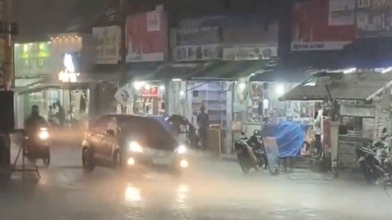 Heavy rainfall continues in Tamil Nadu (Photo/ANI) Heavy rainfall continues in Tamil Nadu (Photo/ANI)