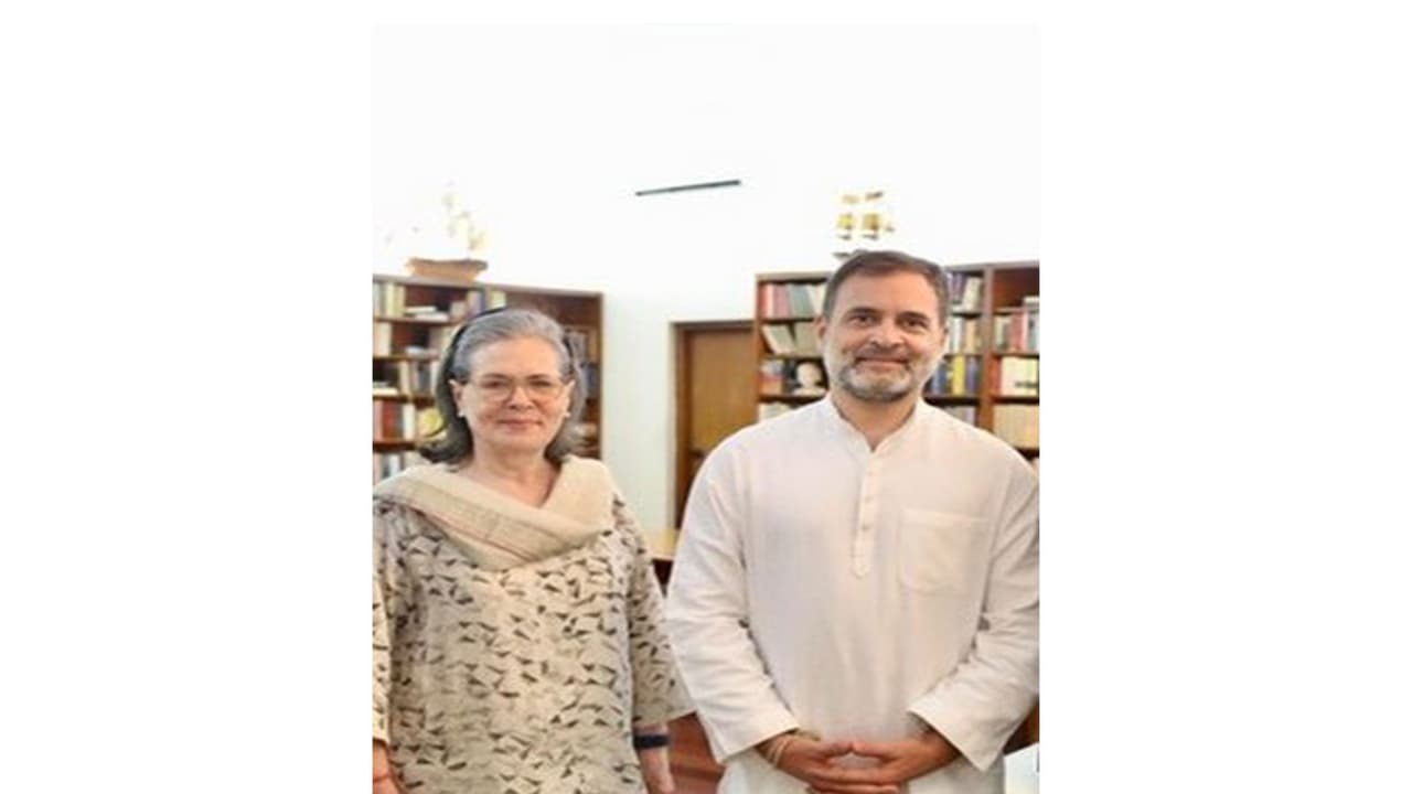 Congress leaders Sonia Gandhi and Rahul Gandhi (File Photo/ANI) Congress leaders Sonia Gandhi and Rahul Gandhi (File Photo/ANI)