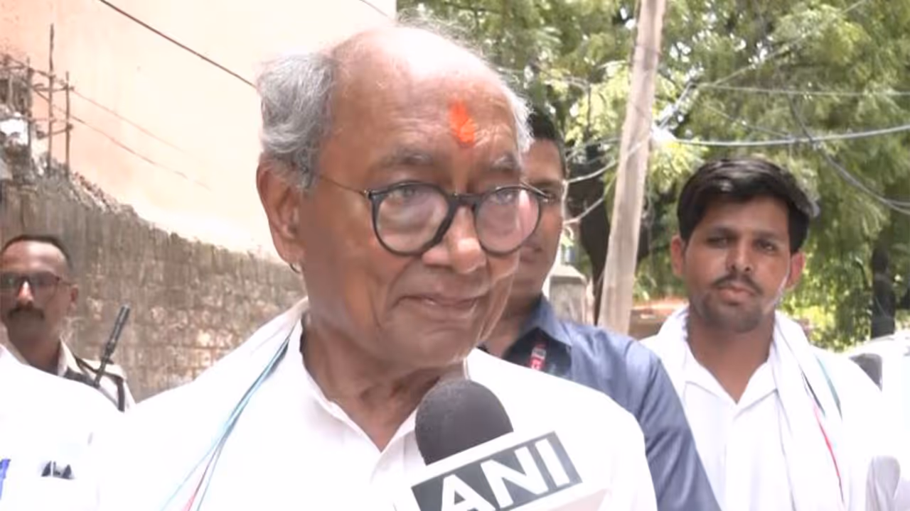Congress leader Digvijay Singh (Photo/ANI) Congress leader Digvijay Singh (Photo/ANI)