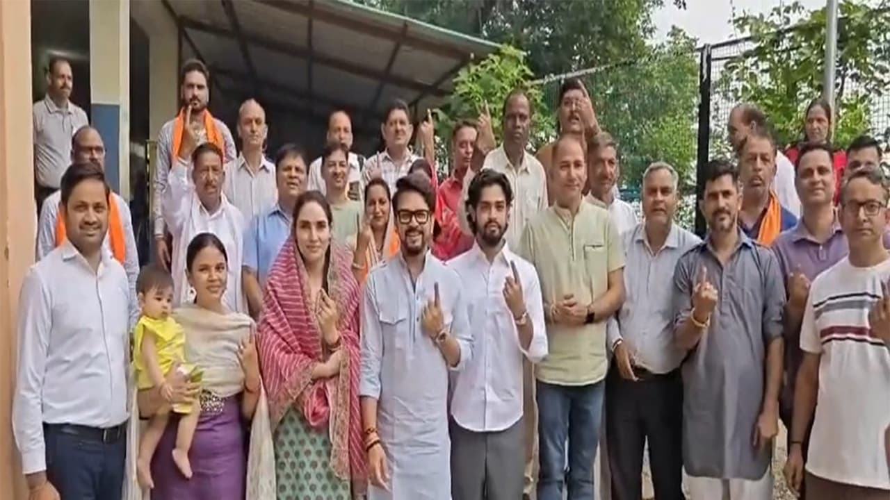 Voters took part in the final phase of Himachal Panchayat polls (Photo/ANI) Voters took part in the final phase of Himachal Panchayat polls (Photo/ANI)
