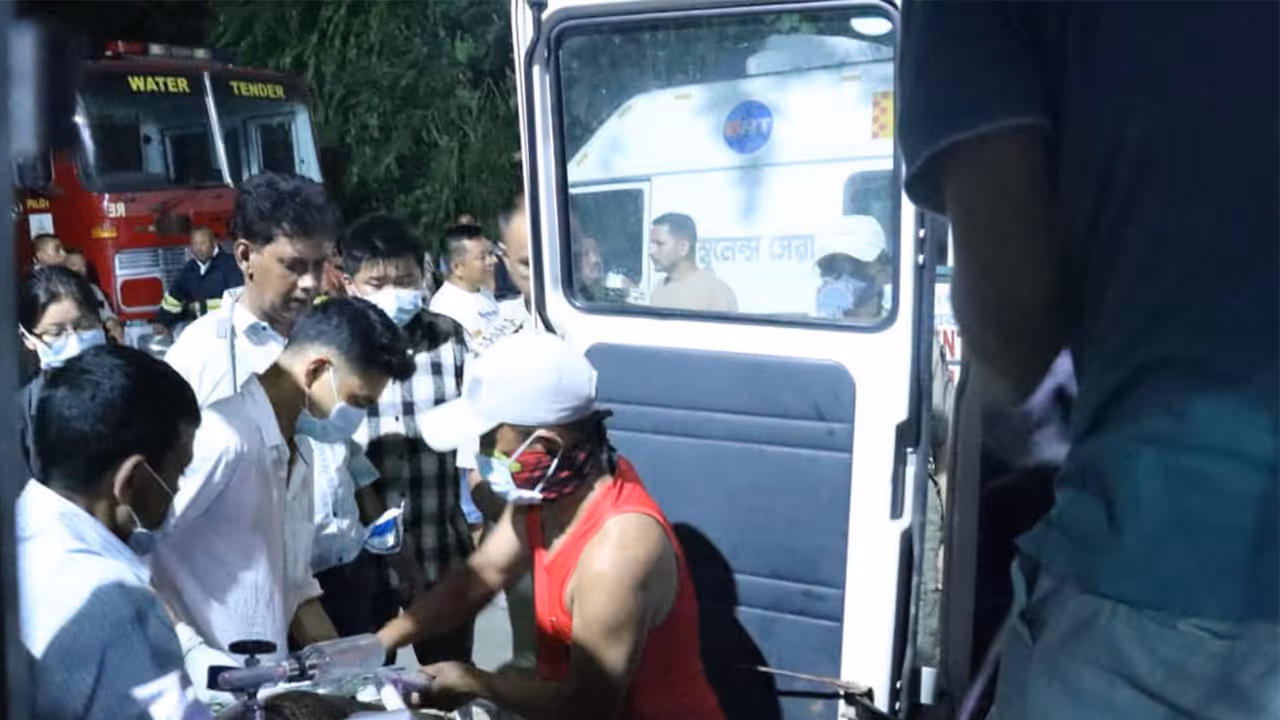 Rescue ops underway to evacuate workers trapped inside under construction NHPC tunnel in Namchi, Sikkim (Photo: Govt of Sikkim) Rescue ops underway to evacuate workers trapped inside under construction NHPC tunnel in Namchi, Sikkim (Photo: Govt of Sikkim)