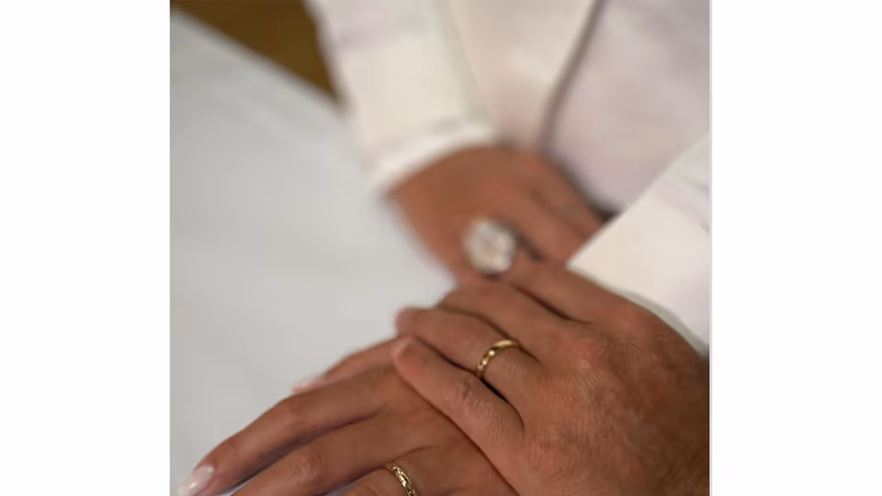 Cristiano and his wife wearing their wedding rings. (Photo: @cristiano Instagram) Cristiano and his wife wearing their wedding rings. (Photo: @cristiano Instagram)