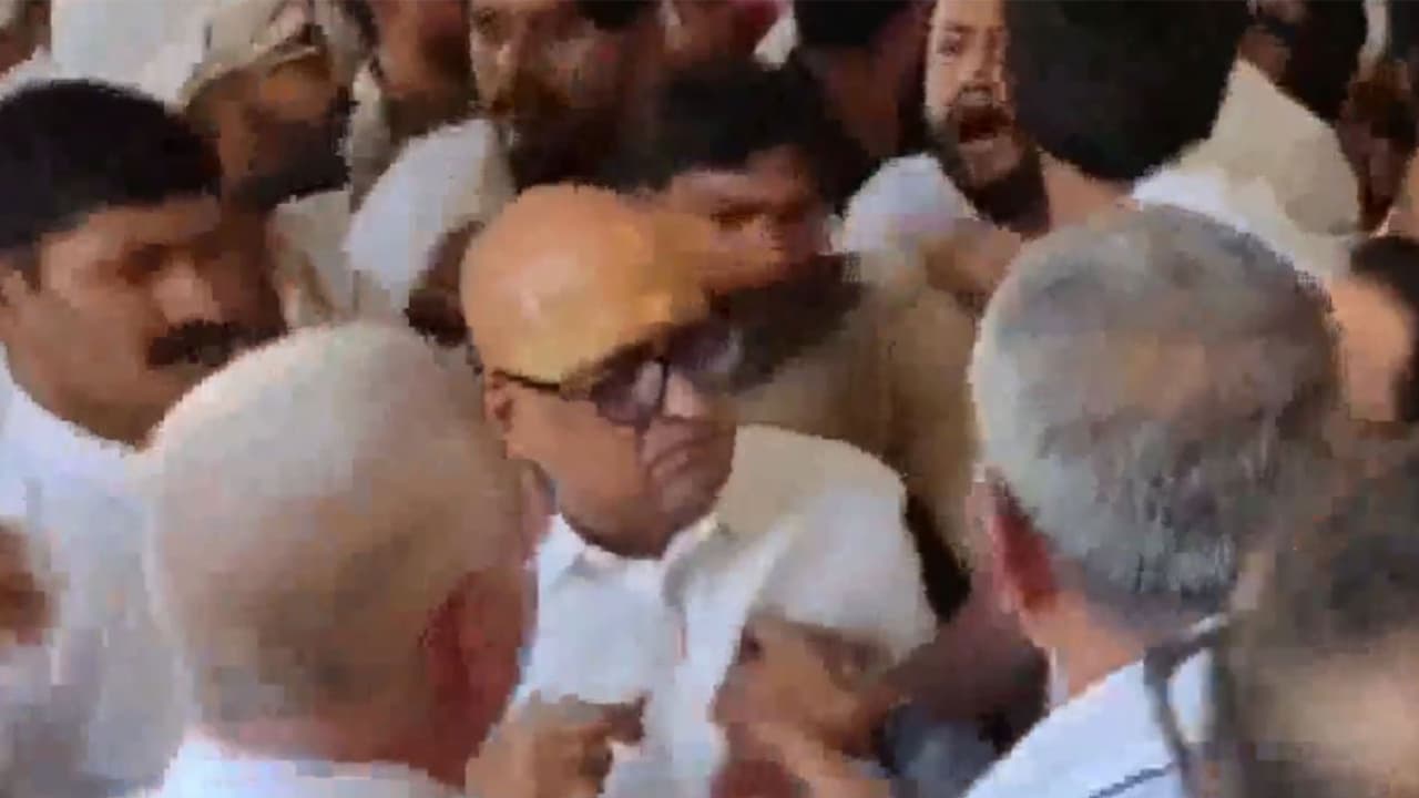 Scuffle among Congress workers in Lucknow (Photo/ ANI) Scuffle among Congress workers in Lucknow (Photo/ ANI)