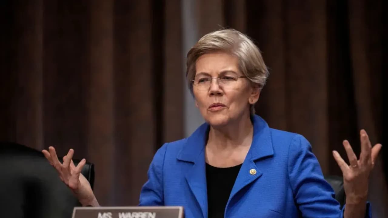 Elizabeth Warren Seeks Probe Into Trump Tariff Pause, Asks If President Flip Flopped To ‘Benefit His Wall Street Donors' Elizabeth Warren Seeks Probe Into Trump Tariff Pause, Asks If President Flip Flopped To ‘Benefit His Wall Street Donors'