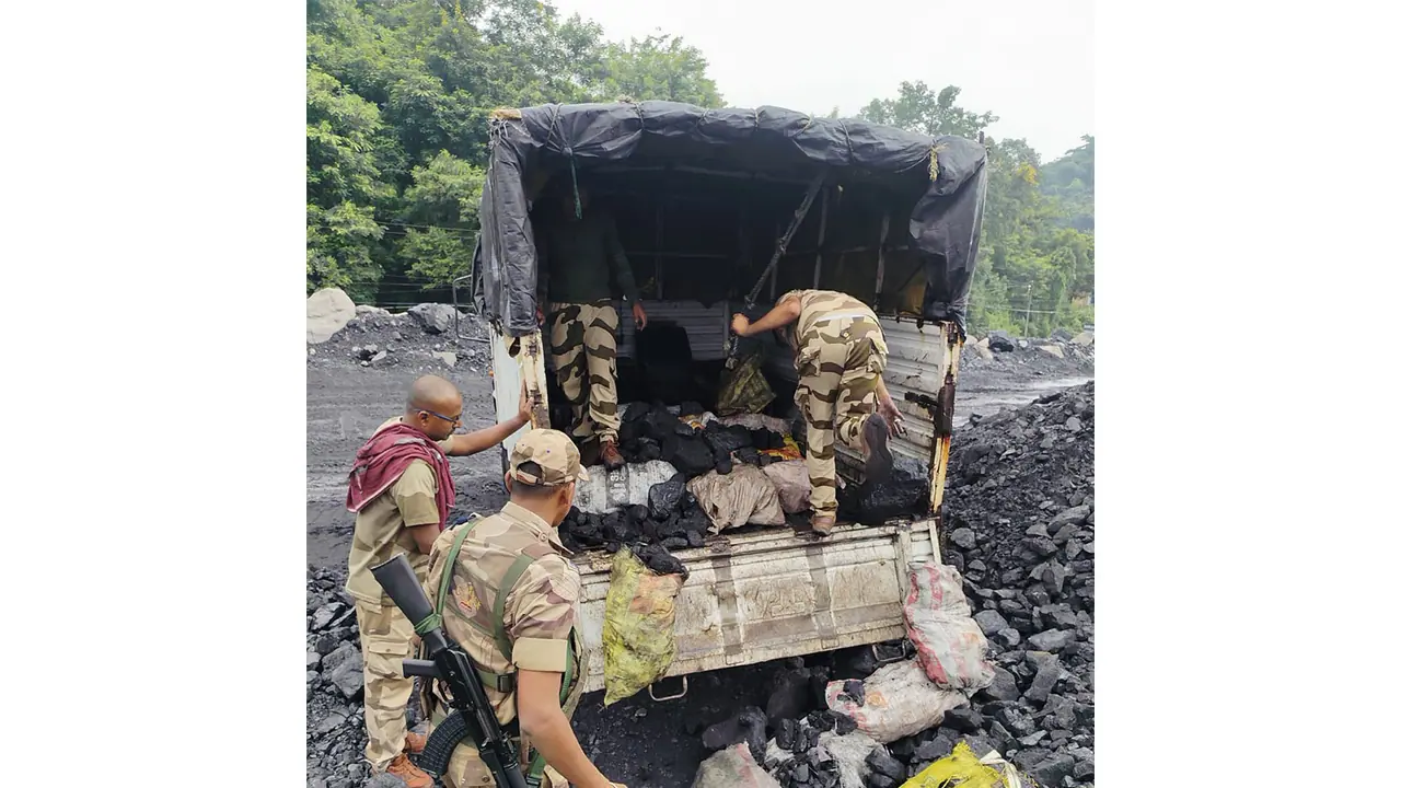 CISF intensifies action against illegal coal mining (Photo/CISF) CISF intensifies action against illegal coal mining (Photo/CISF)