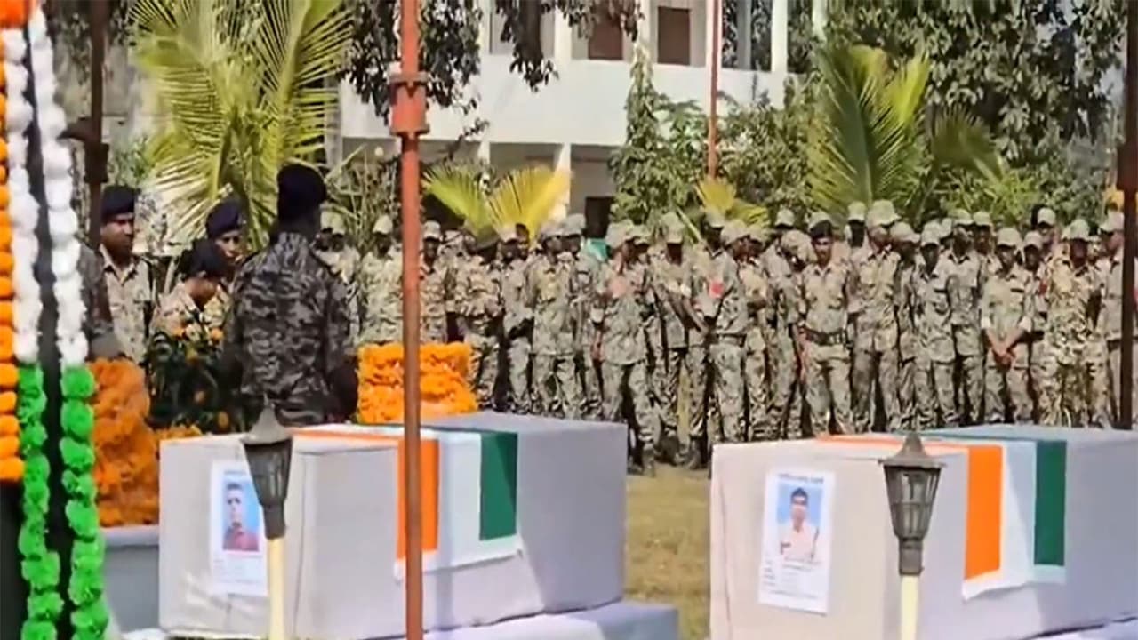 Final salute to three DRG jawans killed in action in Bijapur (Photo/ANI) Final salute to three DRG jawans killed in action in Bijapur (Photo/ANI)