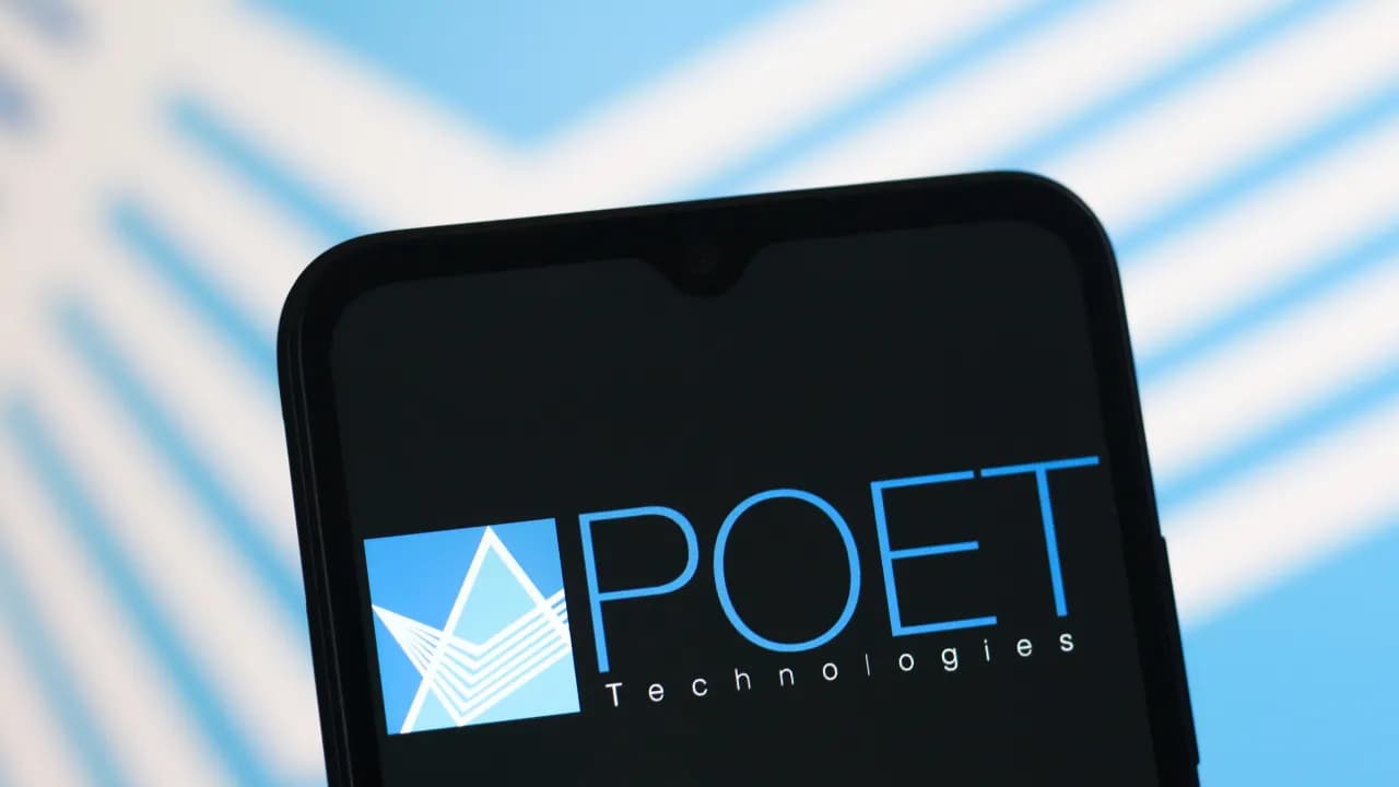 https://stocktwits.com/news articles/markets/equity/poet stock gains after sixth straight quarter of revenue growth/cZoq9MoRJhC https://stocktwits.com/news articles/markets/equity/poet stock gains after sixth straight quarter of revenue growth/cZoq9MoRJhC