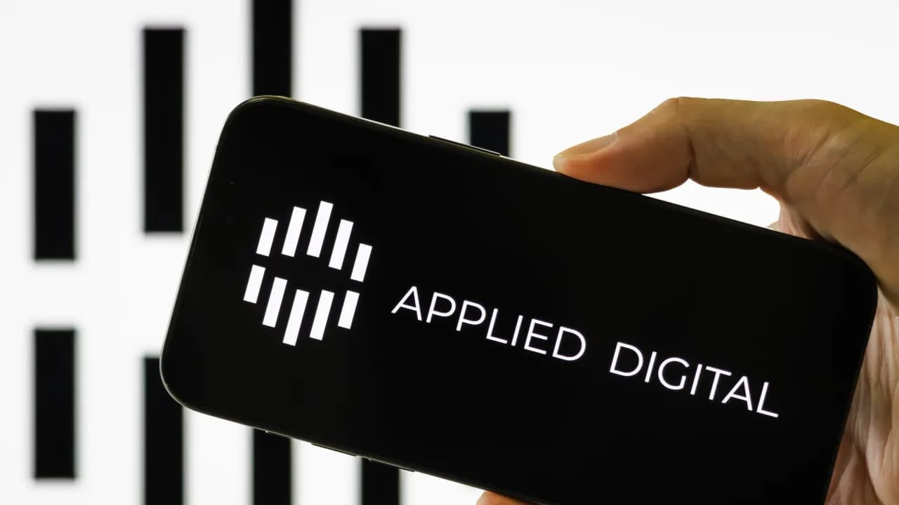 https://stocktwits.com/news articles/markets/equity/apld stock surges after hours ai data center lease why/cZ0vSmSR7bb https://stocktwits.com/news articles/markets/equity/apld stock surges after hours ai data center lease why/cZ0vSmSR7bb
