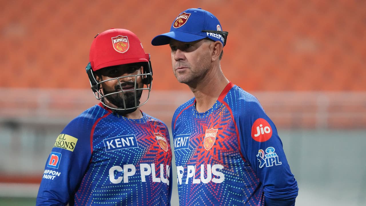 Ricky Ponting (R) and Prabhsimran Singh (L). (Photo: Punjab Kings) Ricky Ponting (R) and Prabhsimran Singh (L). (Photo: Punjab Kings)