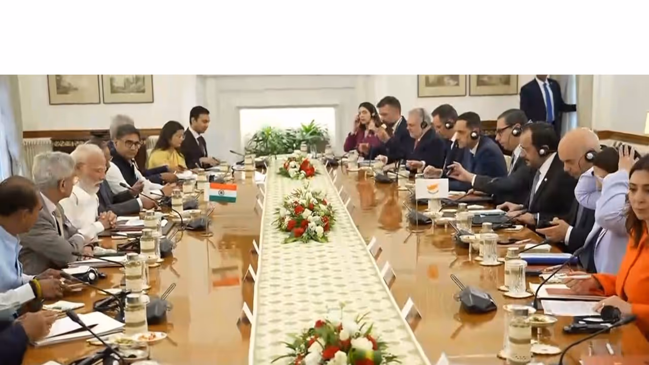 PM Modi, Cyprus President Nikos Christodoulides hold delegation level talks (Photo/DD News) PM Modi, Cyprus President Nikos Christodoulides hold delegation level talks (Photo/DD News)