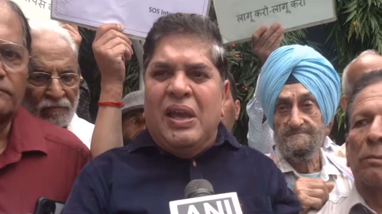 Rajeev Chunni, Leader of PoJK Displaced Refugees in Jammu (Photo/ANI) Rajeev Chunni, Leader of PoJK Displaced Refugees in Jammu (Photo/ANI)
