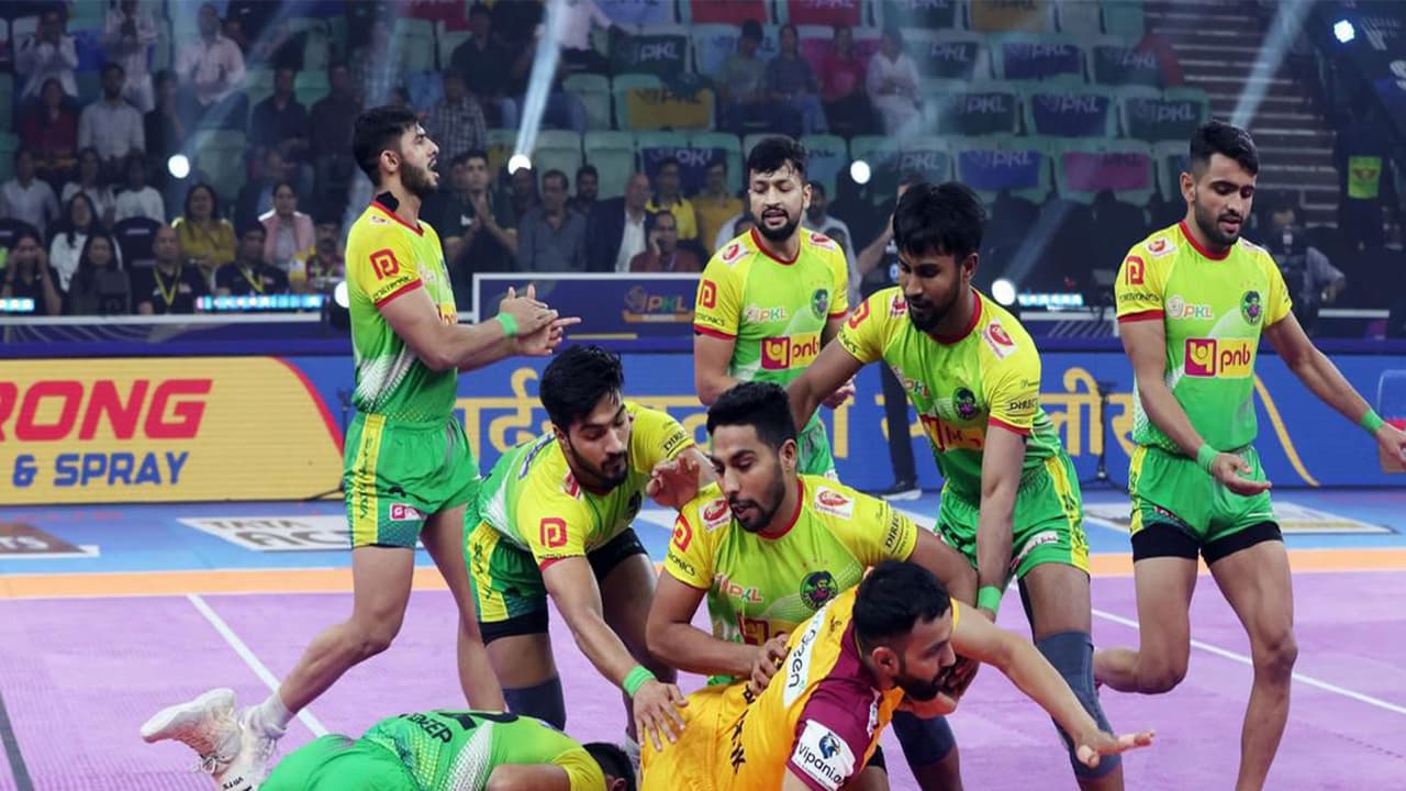 Players in action during the match (Photo: PKL) Players in action during the match (Photo: PKL)