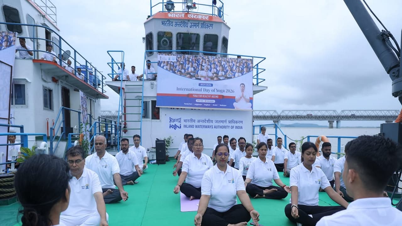 IWAI marks Yoga Day on Brahmaputra (Photo/IWAI ) IWAI marks Yoga Day on Brahmaputra (Photo/IWAI )